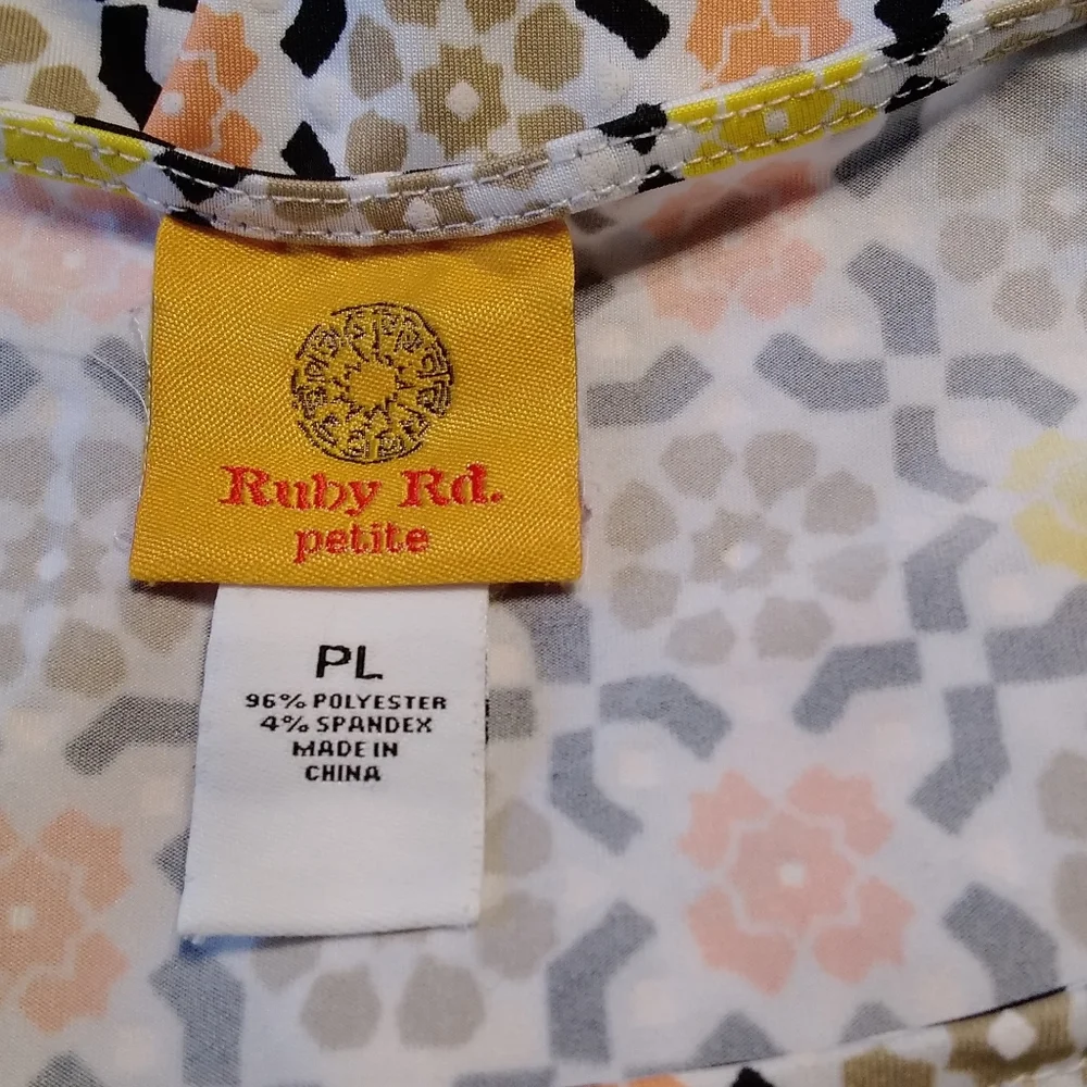 2/$15 Ruby Rd Pullover Print Top - Picture 5 of 5